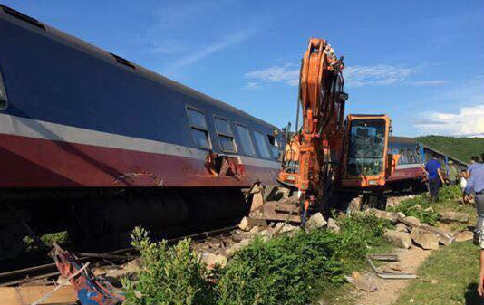 Xác định nguyên nhân vụ lật 3 toa tàu Hà Nội đi Sài Gòn