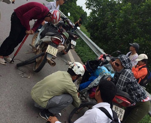 Hàng chục phương tiện gặp nạn vì 