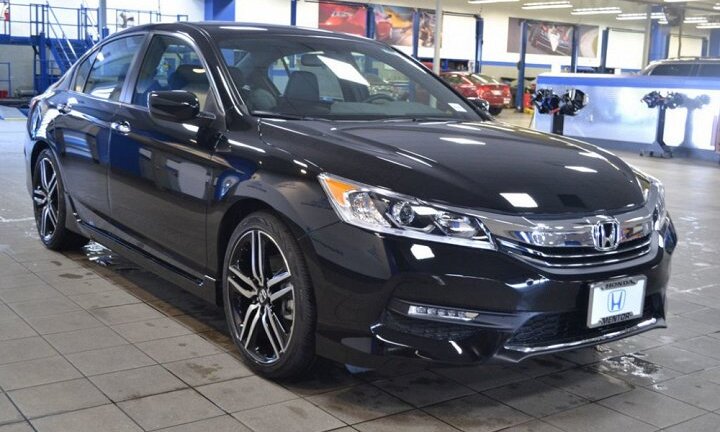 Honda lại giảm giá “sốc” 192 triệu đồng cho mẫu xe Accord