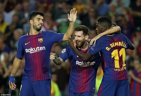 Messi tỏa sáng với cú đúp, Barca đè bẹp Juventus