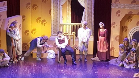 Kịch nói trong cơn bĩ cực hay đã chết lâm sàng?