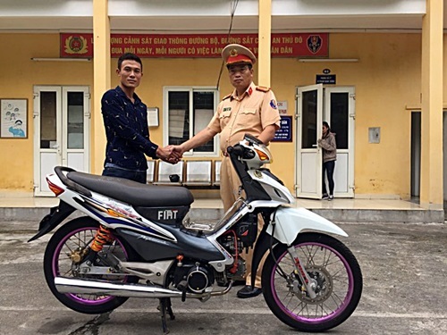 Hà Nội: Nhận lại xe máy bị mất cắp sau gần 1 năm