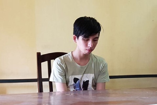 Thanh niên cầm dao đi cướp để chuộc Liberty đã cầm cố 