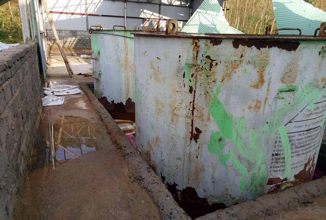 Kho hóa chất lạ rộng 1.000 m2 phát lộ sau bão số 10 ở Quảng Bình