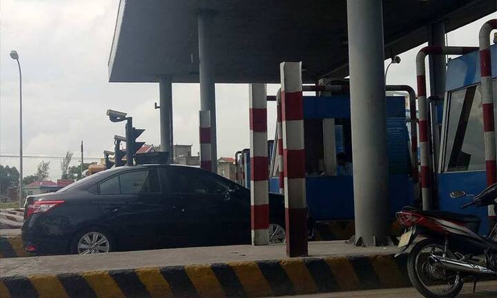 Làm rõ vụ tài xế bị nhân viên trạm thu phí quốc lộ 5 hành hung