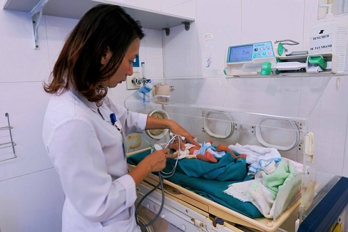 Bỏ rơi con mới sinh: Xóa bỏ quá khứ hay sự suy đồi đạo đức?