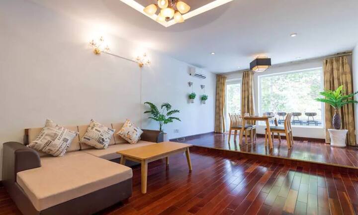 Khám phá không gian Việt  giữa phố Tây