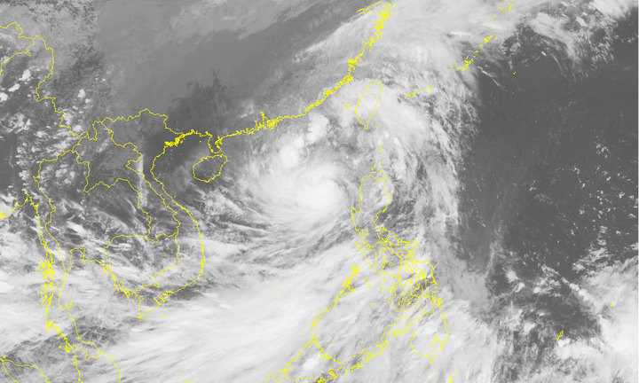 Bão số 11 liên tục tăng cấp, di chuyển nhanh trên Biển Đông