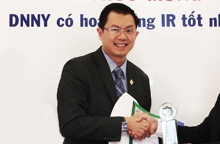 Sacombank cho thôi nhiệm thêm một Phó Tổng Giám đốc