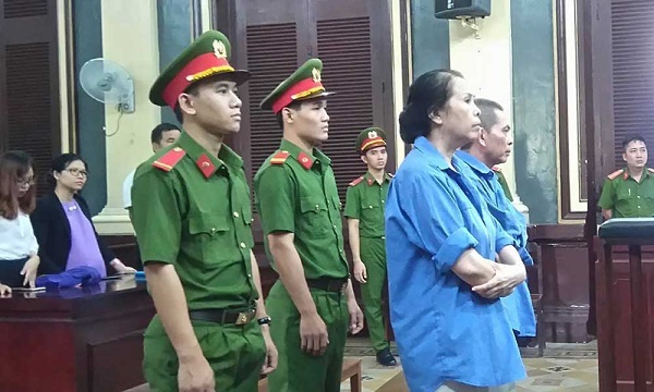 Vợ chồng siêu lừa