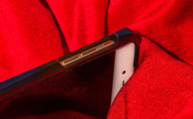 Khi vỏ iPhone có giá