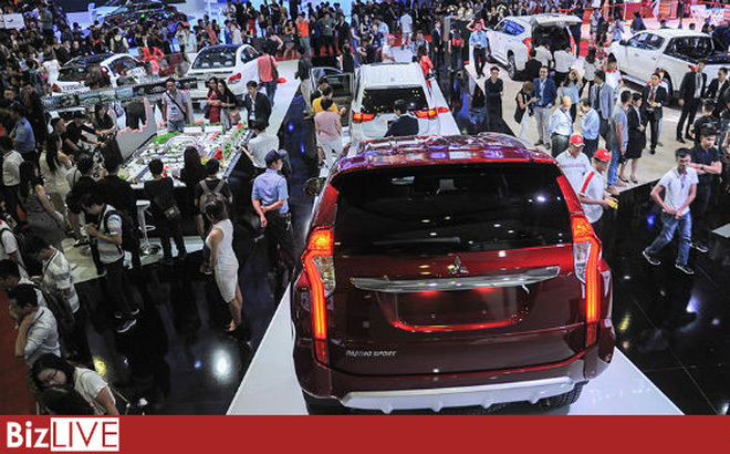 Thị trường ảm đạm, đại lý ô tô đua nhau giảm giá để giành khách