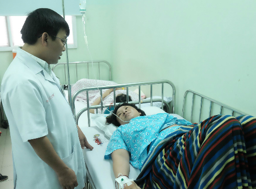 Tình huống nguy hiểm lộn tử cung khi sinh, sản phụ suýt chết vì mất 4 lít máu