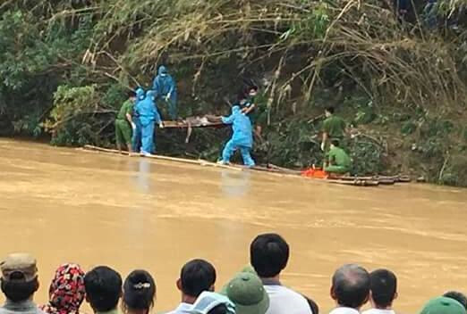 Thi thể mắc kẹt trên cây sau lũ là thượng tá Biên phòng