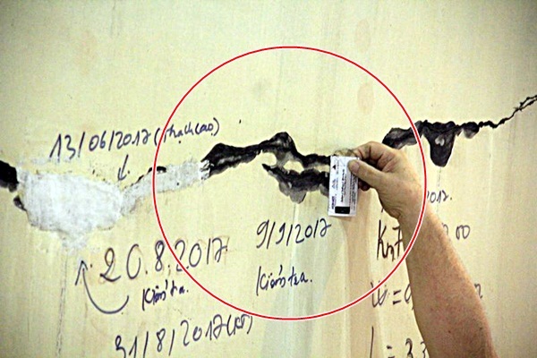 Xuất hiện những vết nứt lớn trong hầm đường bộ dài nhất Đông Nam Á