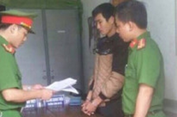 Khởi tố gã côn đồ xông vào trạm xá chém nhân viên y tế trọng thương