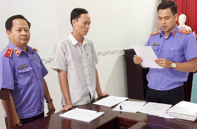 Phó chánh án bị khởi tố vì ra quyết định trái luật