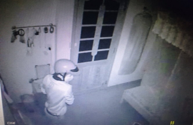 Bị phát hiện, tên trộm manh động đâm chủ nhà 7 nhát rồi tẩu thoát