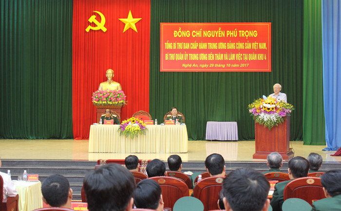 Tổng Bí thư: “Quân đội luôn được dân tin yêu, phải gương mẫu đi đầu“