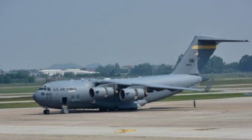 Máy bay vận tải 