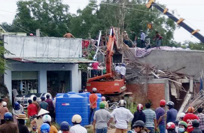 Sập giàn giáo ở Phú Quốc, 5 người thương vong