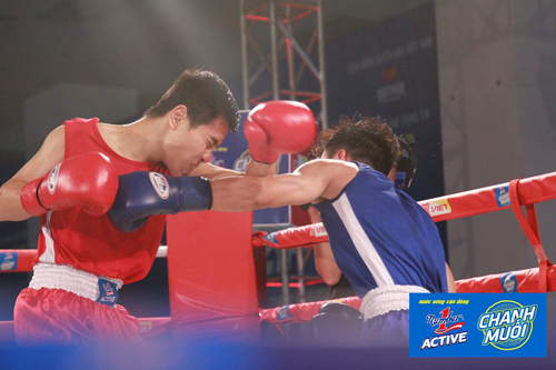 Võ sĩ chiến đấu bền bỉ để giành suất vào chung kết Boxing