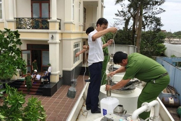 Bắt thêm 2 đối tượng trong đường dây bán xăng A92 'dởm'