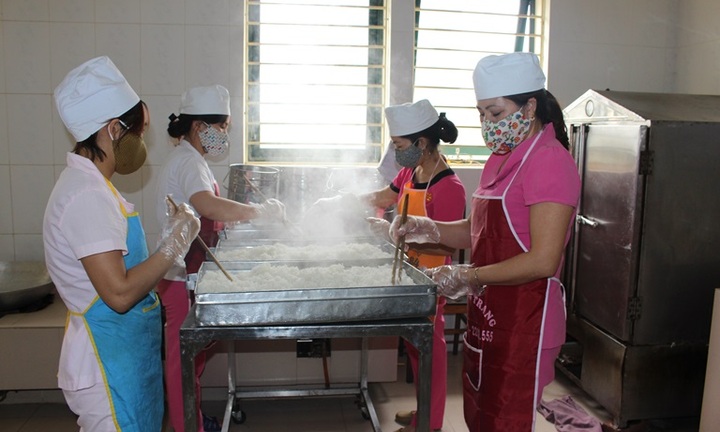 Người gây ngộ độc thực phẩm ảnh hưởng sức khỏe nghiêm trọng 5-20 người có thể bị tù 5 năm