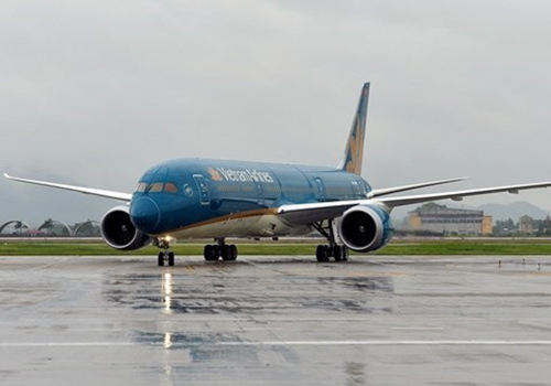 Ảnh hưởng của bão số 12 khiến hàng loạt chuyến bay bị hủy