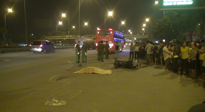 Xe khách Phương Trang cán tử vong người đàn ông trong đêm