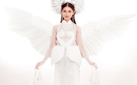 Hé lộ trang phục truyền thống lung linh, 