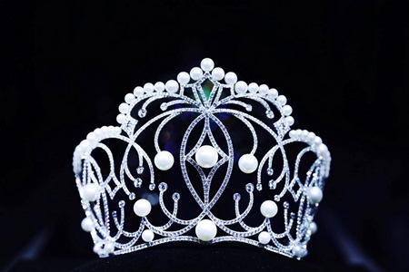 Hoa hậu bị chỉ trích vì...xấu, lỗi thuộc về ai?