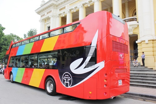 Hứng thú với lộ trình tuyến xe buýt 2 tầng City Tour phục vụ du lịch Hà Nội