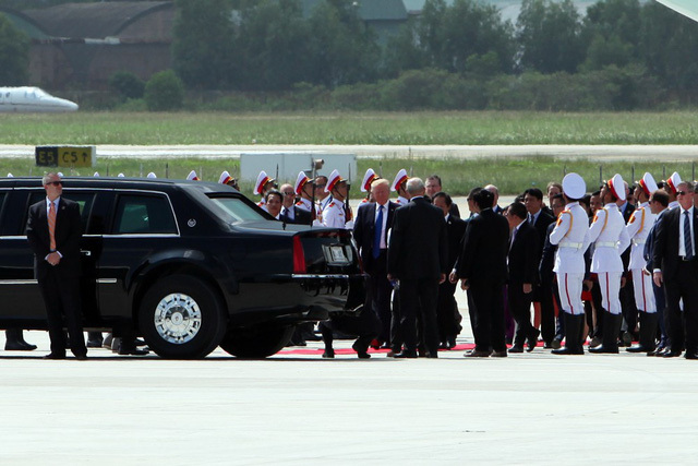 Mỹ viện trợ 1 triệu USD để Việt Nam khắc phục hậu quả bão số 12