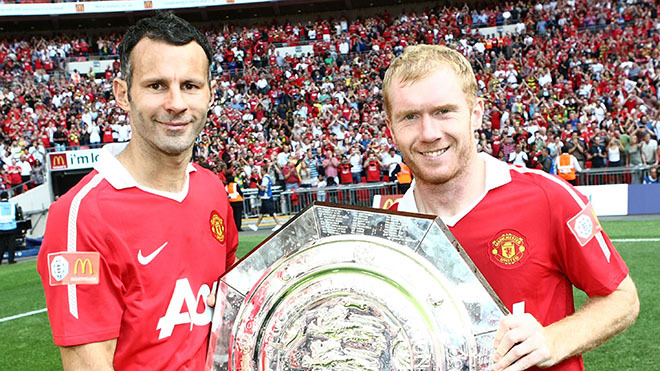 Sir Alex Ferguson góp phần tiến cử Giggs, Scholes cho Vingroup