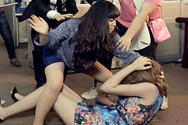 Vụ 3 chị em kéo nhau đi cắt tóc tình địch: Phạt hành chính 5,5 triệu đồng