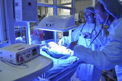 7 trẻ chuyển từ Bắc Ninh lên tuyến TƯ không còn phải thở máy