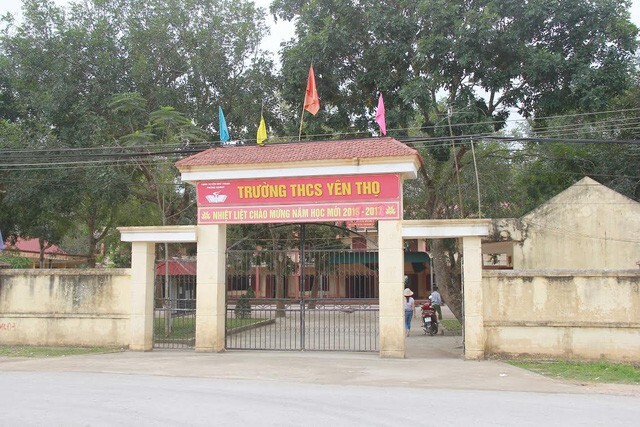 Con bị véo tai, phụ huynh xông vào trường dọa giết giáo viên