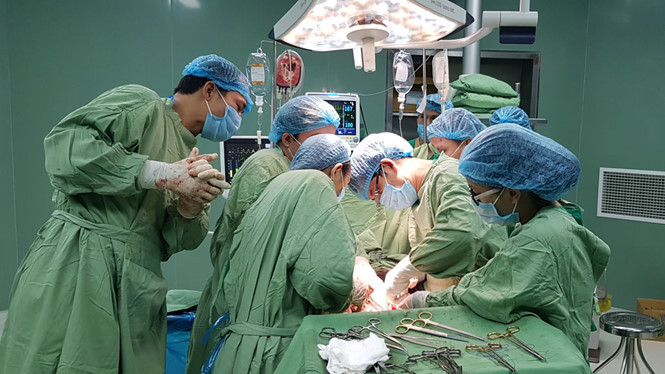 Bà bầu không kịp đến viện đẻ do lở núi, thai nhi tử vong