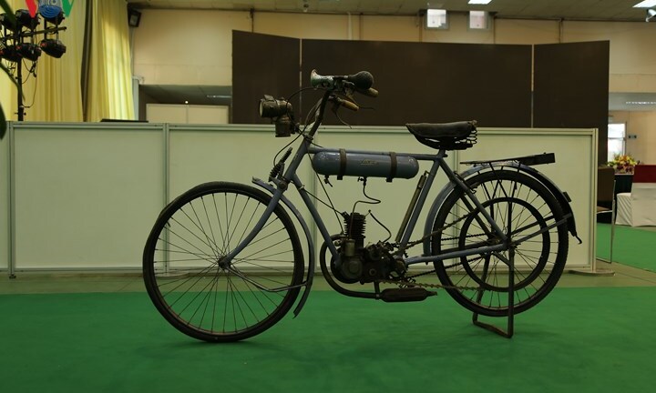 Chiếc xe đạp 107 năm tuổi được bán với giá 250 triệu đồng