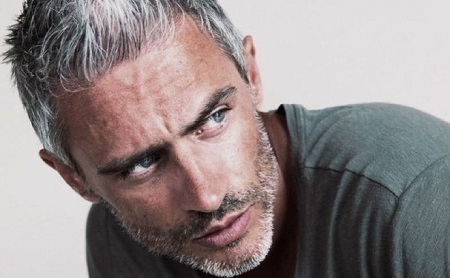 Bí quyết ngăn ngừa tóc bạc sớm