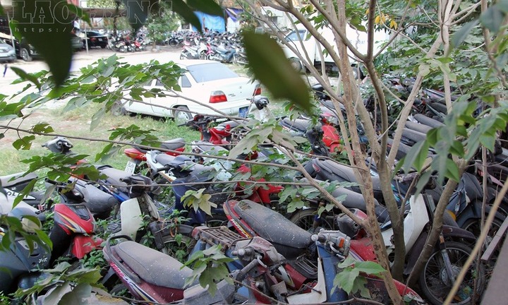 Xót ruột vì hàng nghìn xe máy