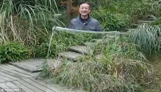 Sự thật về tấm vải tàng hình khiến cộng đồng mạng xôn xao