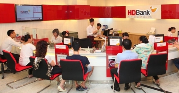 Cựu lãnh đạo bị khởi tố, Cao su Đồng Nai hủy đấu giá cổ phiếu HDBank