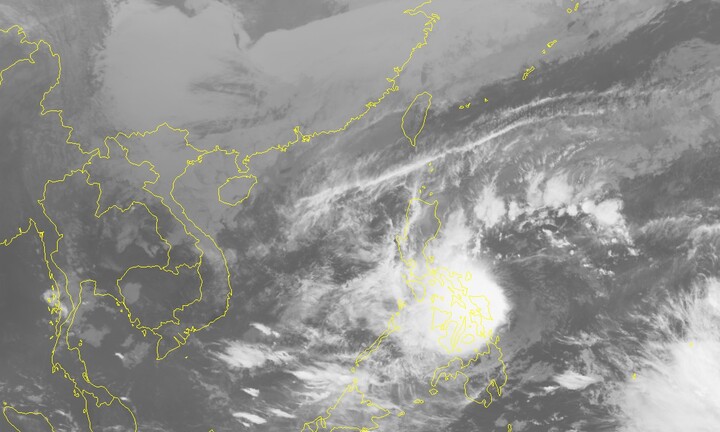 Bão Kai-tak giật cấp 10 tăng tốc hướng vào Biển Đông