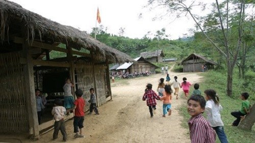 Bệnh lạ ở Bắc Kạn khiến học sinh 'phát điên' có nguy cơ lây nhiễm