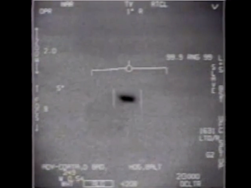 Mỹ công bố video chiến đấu cơ F-18 truy đuổi UFO