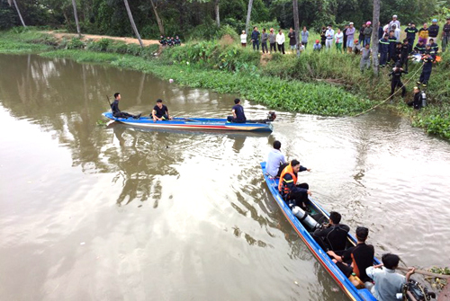 Đôi nam nữ mất tích trên sông ở Bình Dương