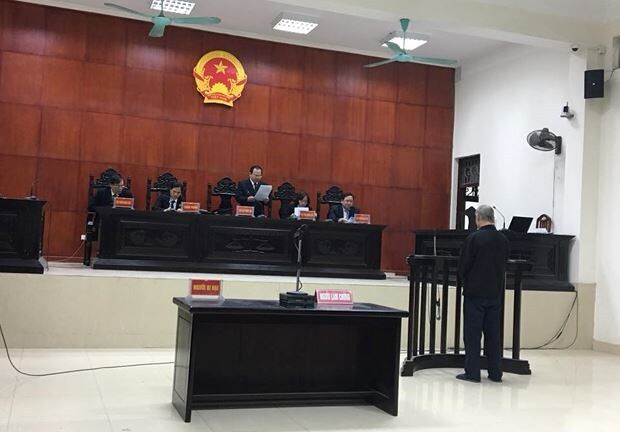 Tổ trưởng dân phố 4 lần xâm hại bé gái lĩnh án 13 năm tù