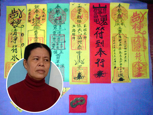 Khới tố nữ thầy cúng bán 